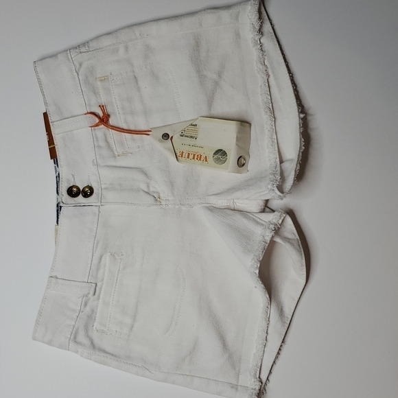 VJ V Blue Jean shorts white NWT 9 - Picture 1 of 4